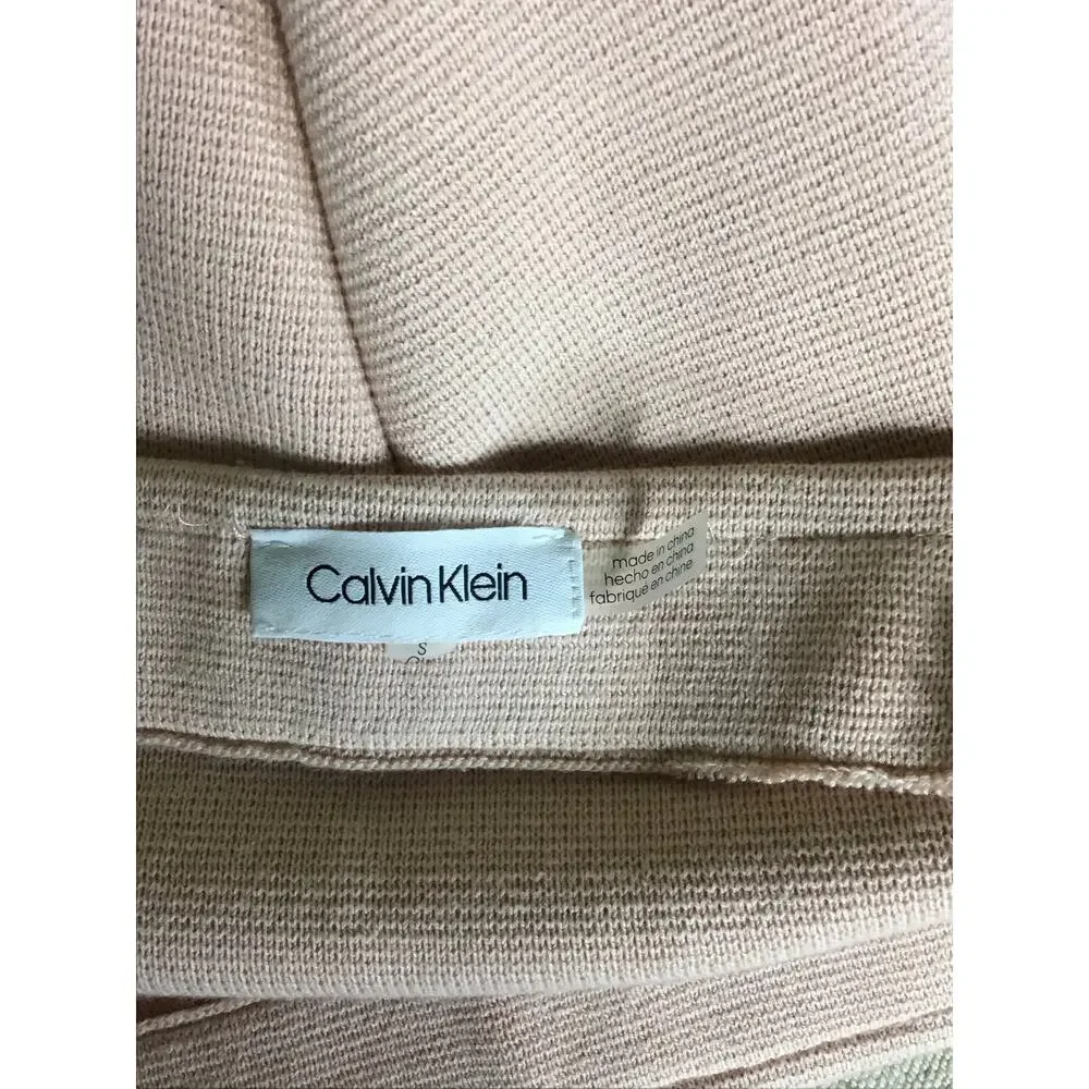 Calvin Klein Knit Pencil Skirt Floral Embroidery Detail Pink Sz. Small
